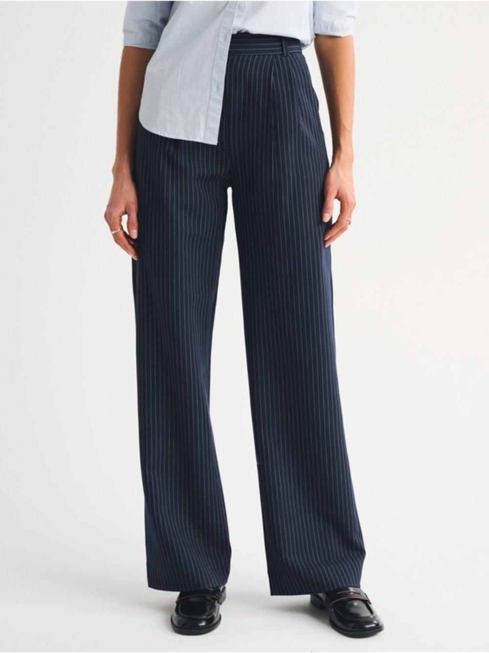 NEW Abercrombie & Fitch Sloan Tailored Wide Leg Blue indigo striped Pants 28 - Picture 1 of 14